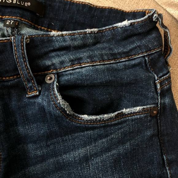 Dark Wash And Distressed Cropped Jeans w/ Fringe - Picture 3 of 6